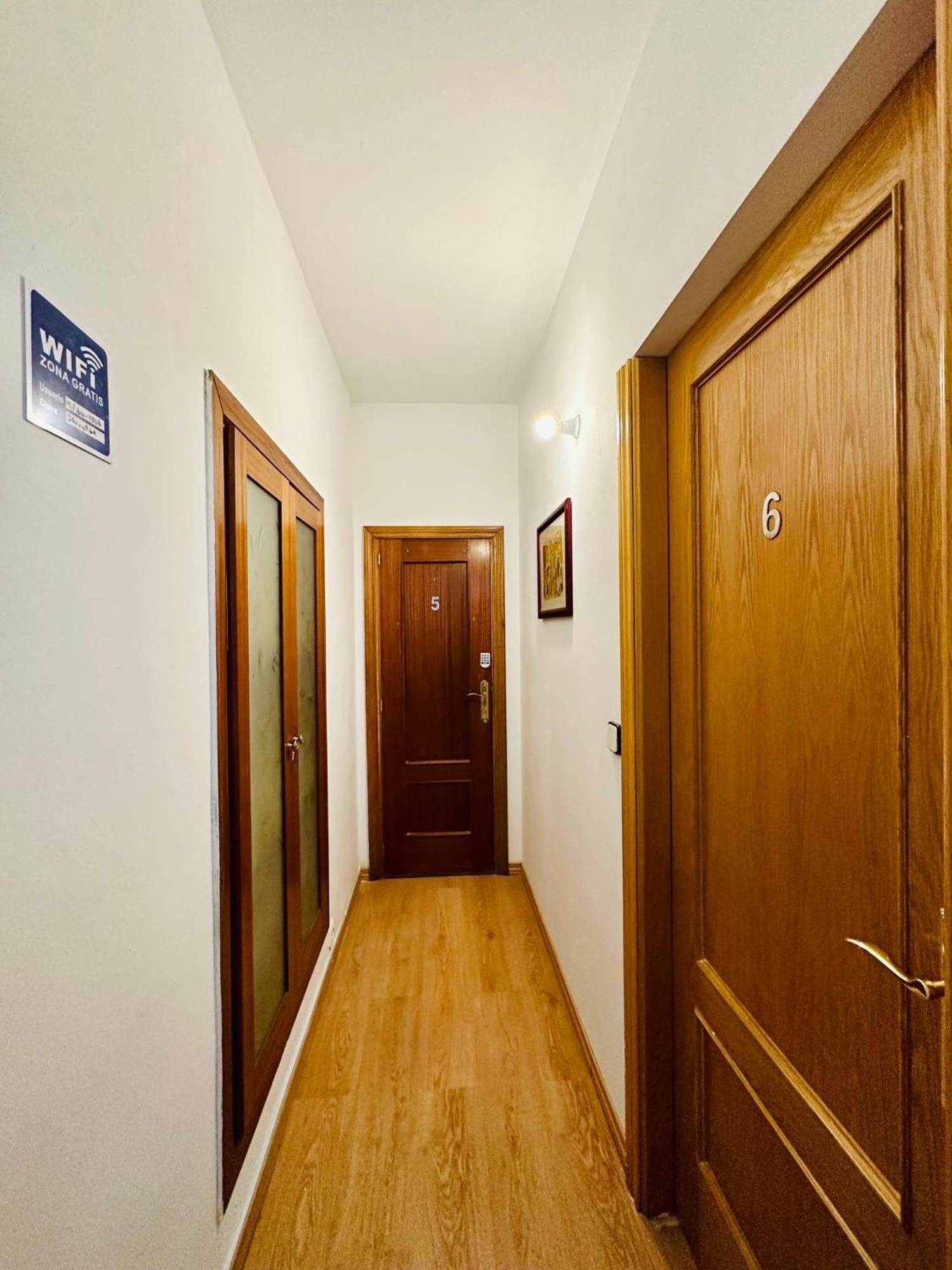 Punta Me Rooms In The Best Location Of Madrid Downtown ภายนอก รูปภาพ